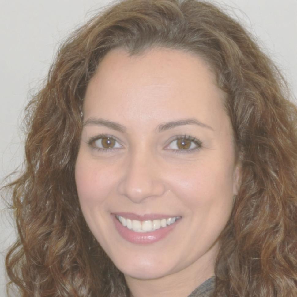 Amanda Foster, Financial Planning Expert